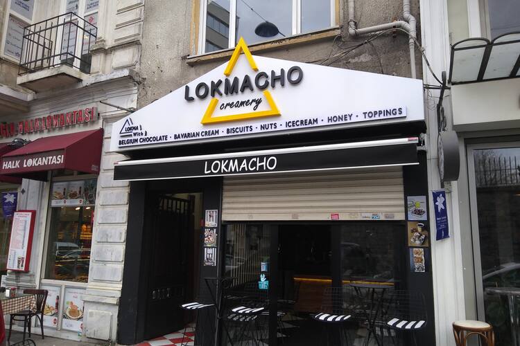 Lokmacho Asmalimescit Istanbul